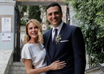 Τζένη Μπαλατσινού: Ο Βασίλης Κικίλιας είναι εξαιρετικός στην αλλαγή πάνας[video]