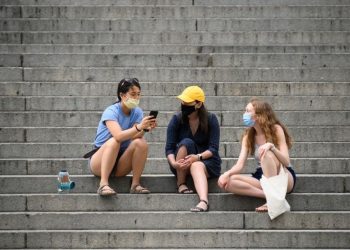 lockdown-μάσκα-κορονοιος-covid