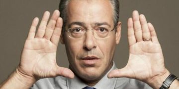 Alldaynews.gr Νίκος Μάνεσης: Ο άγνωστος γάμος με καταξιωμένη τραγουδίστρια, η ηλικία, η εκπομπή, η σύζυγος και τα παιδιά