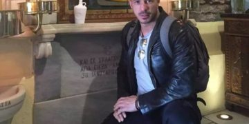 Θρήνος στο σπίτι του Τάσου Μπερδέση-Τι λένε η θεία και η ξαδέλφη του[video]