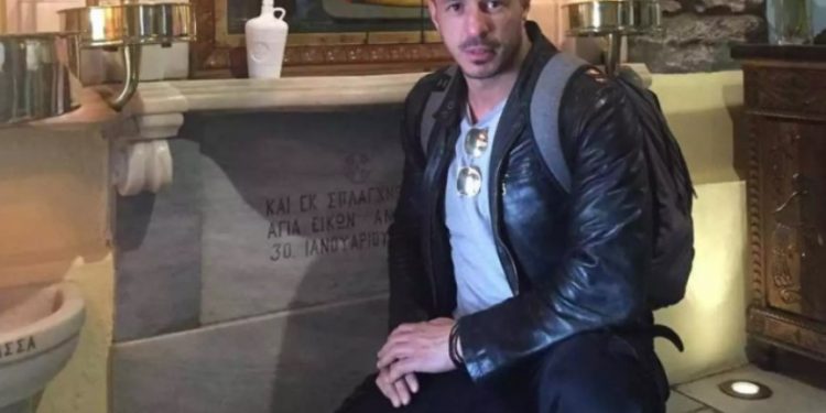 Θρήνος στο σπίτι του Τάσου Μπερδέση-Τι λένε η θεία και η ξαδέλφη του[video]