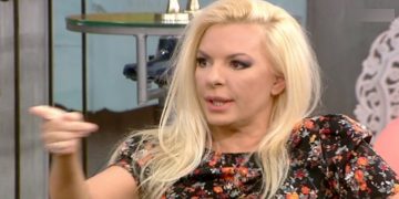 Αννίτα Πάνια σε Σκορδά – Λιάγκα: «Αγαπιέστε ή σιχαίνεστε και το κάνετε για τη δουλειά;»