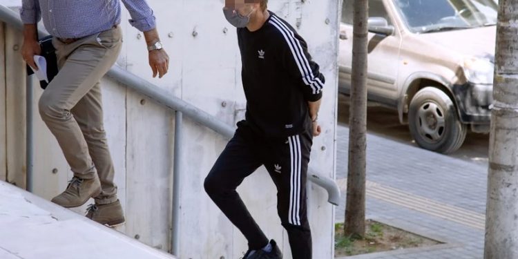 Αυτός είναι ο 47χρονος ο πατριός που κατηγορείται ότι βίαζε την κόρη του[video]