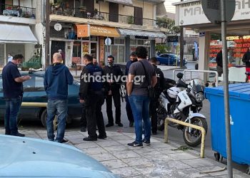 ΠΡΙΝ ΛΙΓΟ στη Θεσσαλονίκη: Πυροβολισμοί και ένας τραυματίας – Μπήκε στο όχημά του και τον βρήκαν στο Παπαγεωργίου (pics)