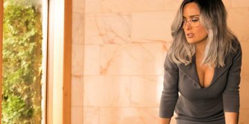 Η Σάλμα Χάγιεκ για τη μάχη της με τον κορωνοϊό: «Αρνήθηκα να πάω στο νοσοκομείο – Ήθελα να πεθάνω στο σπίτι»