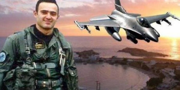 Σαν Σήμερα 2006: Έγινε “Αθάνατος” ο Σμηναγός Κώστας Ηλιάκης-15 χρόνια από το θάνατο του ήρωα της ΠΑ