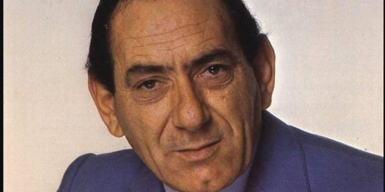 Alldaynews.gr Σαν Σήμερα-1990: “Έφυγε” απο τη ζωή ο Στράτος Διονυσίου