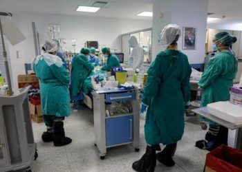 Σύρος: Πήγε στο Νοσοκομείο με ένα μπουκάλι αλάτι  στον πρωκτό! Σοκαρισμένοι και οι γιατροί