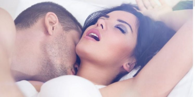 Alldaynews.gr Τον ζάλιζαν οι γείτονες απο τα βογγητά…πάθους! Πως πήρε την εκδίκησή του!