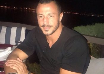 Alldaynews.gr Πριν Λίγο: Εκτέλεσαν εν ψυχρώ τον γνωστό Τάσο Μπερδέση – Είχε κερδίσει και σε ριάλιτι (ΦΩΤΟ, video)
