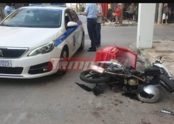 Πριν Λίγο-Σοκαριστικό τροχαίο: Ντιλιβεράς εκτινάχθηκε στην κολώνα[Φωτογραφίες]