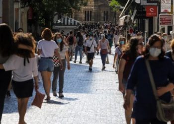 Καταργούνται οι μάσκες αύριο-Ποιοι διαφωνούν