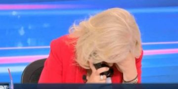 Έγκλημα Γλυκά Νερά: Το τηλεφώνημα που τάραξε την Αγγελική Νικολούλη-Τι συνέβη στον αέρα[video]