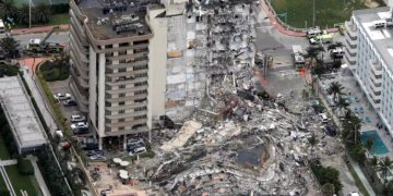 Alldaynews.gr Αγωνία για τον 21χρονο Ανδρέα-Είναι ανάμεσα στους αγνοούμενους στην 12οροφη πολυκατοικία που κατέρρευσε στο Μαϊάμι