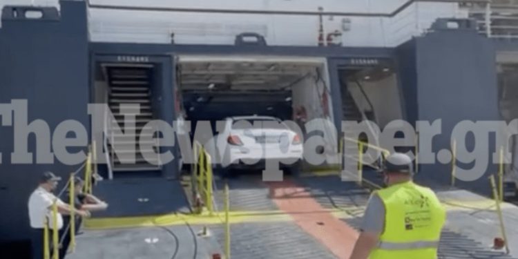 Έφτασε η μεγάλη στιγμή! Η μητέρα της Κάρολαϊν θα παραλάβει τη μικρή Λυδία[video]