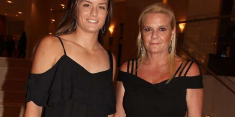 Αγγελική Κανελλοπούλου για Σάκκαρη: Η κόρη μου δεν είναι μόνο καλή αθλήτρια, είναι καλό παιδί