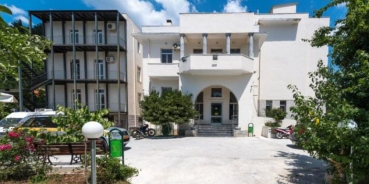 Μυτιλήνη: Γαστρεντερίτιδα «θέρισε» τρόφιμους σε Κέντρο Πρόνοιας-Έφυγε από τη ζωή ένας 61χρονος