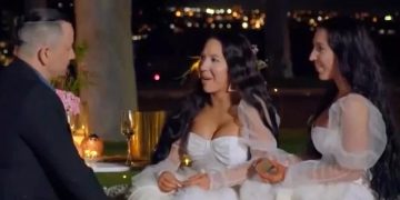 Έσπασαν τα ταμπού: Δίδυμες αδελφές αρραβωνιάστηκαν τον ίδιο άνδρα[video]