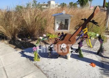 Το εικονοστάσι που σου ραγίζει την καρδιά-Κανείς δεν ξέχασε τον 18χρονο Νίκο Μοίραλη[Φωτογραφίες]