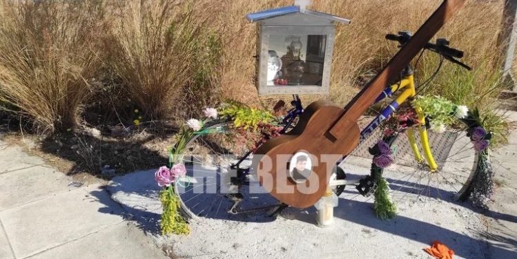 Το εικονοστάσι που σου ραγίζει την καρδιά-Κανείς δεν ξέχασε τον 18χρονο Νίκο Μοίραλη[Φωτογραφίες]