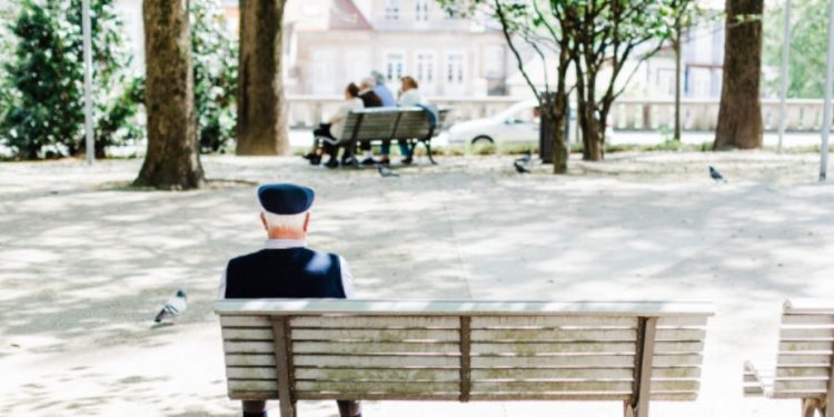 Alldaynews.gr 77χρονος άντρας Αυτοϊκανοποιούταν στον Εθνικό Κήπο