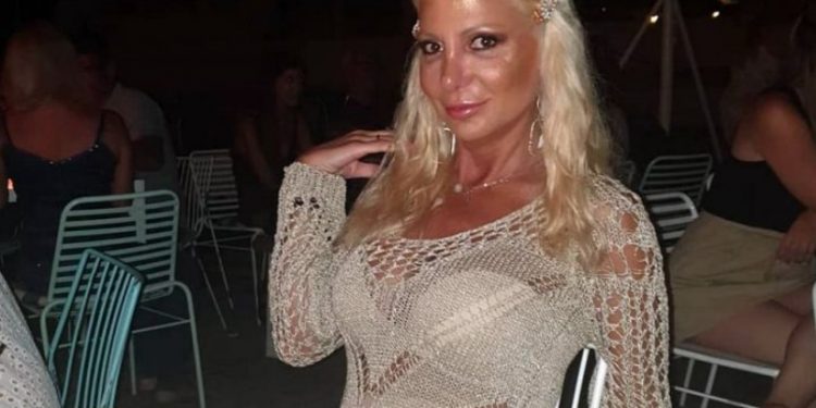 Στέλλα Μπεζαντάκου: Ανέβασε προκλητικό video από την παραλία![Δείτε το]