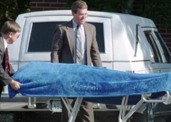 Πώς σκοτώνεις όλη σου την οικογένεια και παραλίγο να τη βγάλεις καθαρή