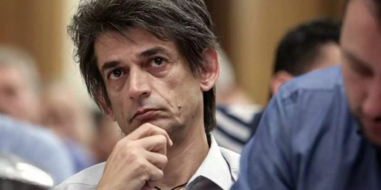 Νίκος Καρανίκας: Δοκίμασα σκληρά ναρκωτικά, αλλά για λόγους ..έρευνας! Πως μπήκε φυλακή[video]