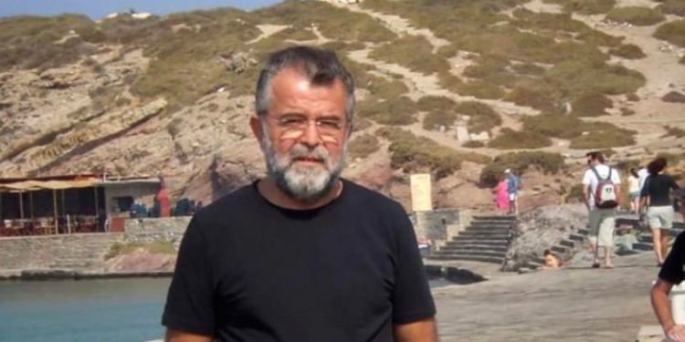 Τραγωδία: Πνίγηκε κάνοντας μπάνιο ο γνωστός δικηγόρος Κώστας Κόκκας