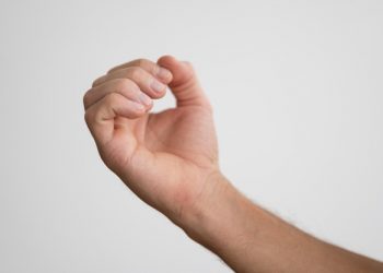 χέρι νύχια xeri nyxia