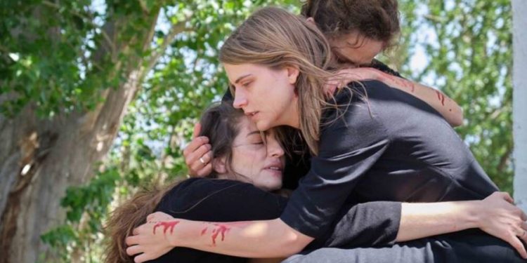 Alldaynews.gr Απίστευτο! Τα νούμερα που έκαναν οι Άγριες Μέλισσες στο φινάλε της σεζόν!