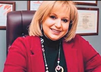 Γλυκά Νερά: Με ποιο κόμμα ήταν υποψήφια ευρωβουλευτής η «ψυχολόγος» της Καρολάιν[video]