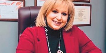 Γλυκά Νερά: Με ποιο κόμμα ήταν υποψήφια ευρωβουλευτής η «ψυχολόγος» της Καρολάιν[video]