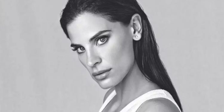 Alldaynews.gr Χριστίνα Μπόμπα: Με πρόβλημα υγείας στον όγδοο μήνα της εγκυμοσύνης της