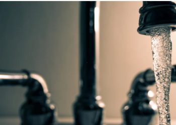 Επικίνδυνο νερό για βρέφη και παιδιά σε 9 πόλεις της Ελλάδας