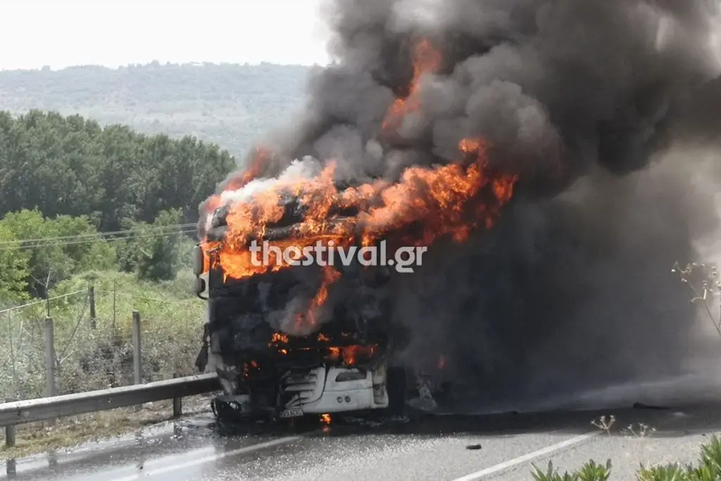 ntalika νταλίκα φωτιά στην Εγνατία οδό