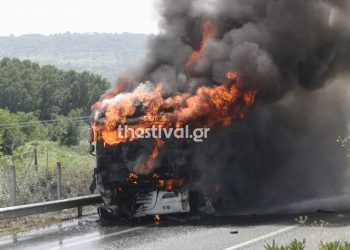 ntalika νταλίκα φωτιά στην Εγνατία οδό