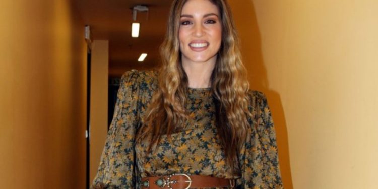 Γέννησε η Αθηνά Οικονομάκου![photo]