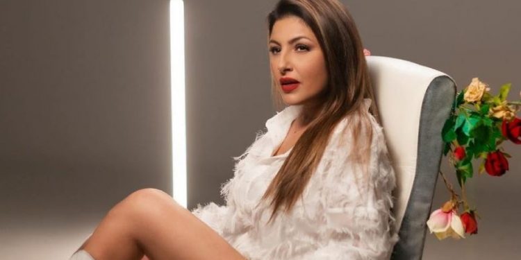 Alldaynews.gr Έλενα Παπαρίζου