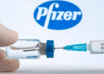 Alldaynews.gr 42χρονος εισήχθη στο νοσοκομείο με μυοκαρδίτιδα μετά από εμβολιασμό με Pfizer