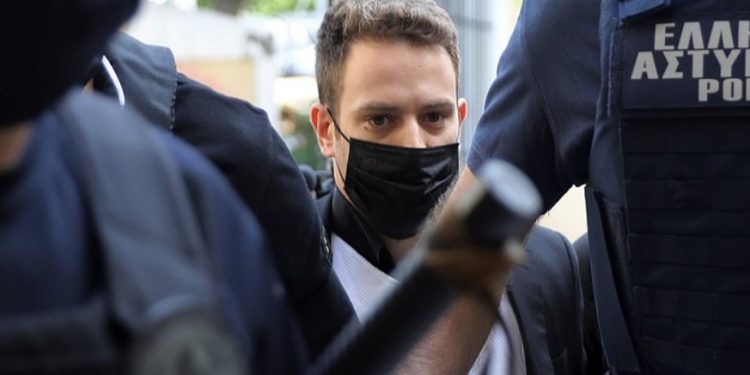 Alldaynews.gr Δολοφονία Καρολάιν: Πρώτα την Ξύπνησα και μετά την Σκότωσα, λέει τώρα ο 32χρονος πιλότος