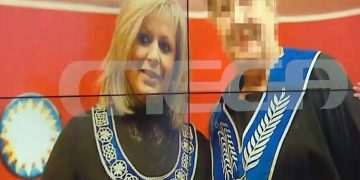 Γλυκά Νερά: H ψυχολόγος της Καρολάιν είχε ηγετικό ρόλο στη Μεγάλη Στοά – Φωτογραφίες ντοκουμέντα