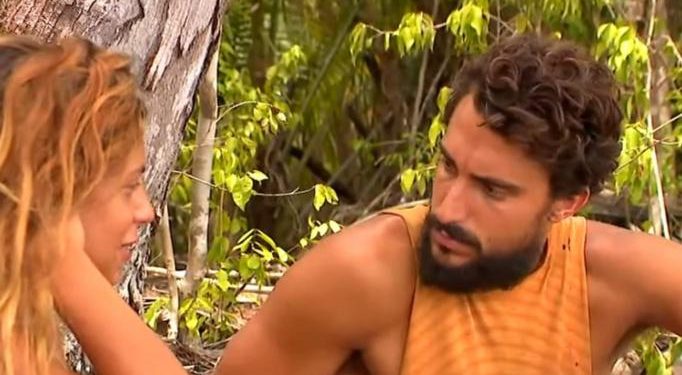 Alldaynews.gr Survivor: “Δεν θα αφήσουμε την Μαριαλένα με τον Σάκη, την έβγαλε έξω από το σπίτι” (video)