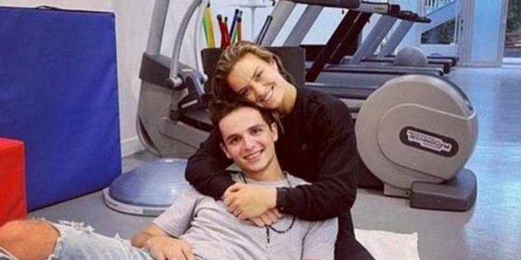 Μαρία Σάκκαρη: “Με τον Κωνσταντίνο Μητσοτάκη είμαστε μαζί σχεδόν 6 μήνες”