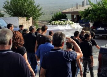Ένα τεράστιο “Γιατί”-Θρήνος στην κηδεία του 20χρονου Θανάση-Βιάστηκε να φύγει Νωρίς[photos]