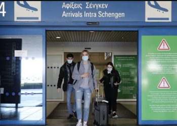 Ξανά «εκτός» πράσινης λίστας της Βρετανίας η Ελλάδα-Οι σκέψεις για τις «πορτοκαλί» χώρες