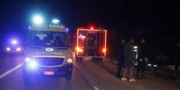 Τραγωδία τη Νύχτα: Αυτοκίνητο παρέσυρε και Σκότωσε Πυροσβέστη εν ώρα υπηρεσίας