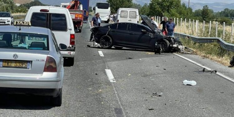 Alldaynews.gr Τρομερό τροχαίο στην εθνική οδό Λάρισας – Τρικάλων (φώτο)
