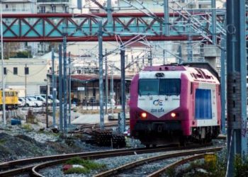 Alldaynews.gr Θεσσαλονίκη: Τρένο παρέσυρε γυναίκα – Σε σοβαρή κατάσταση στο νοσοκομείο