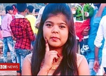 17χρονη ξυλοκοπήθηκε μέχρι θανάτου επειδή φόρεσε τζιν παντελόνι